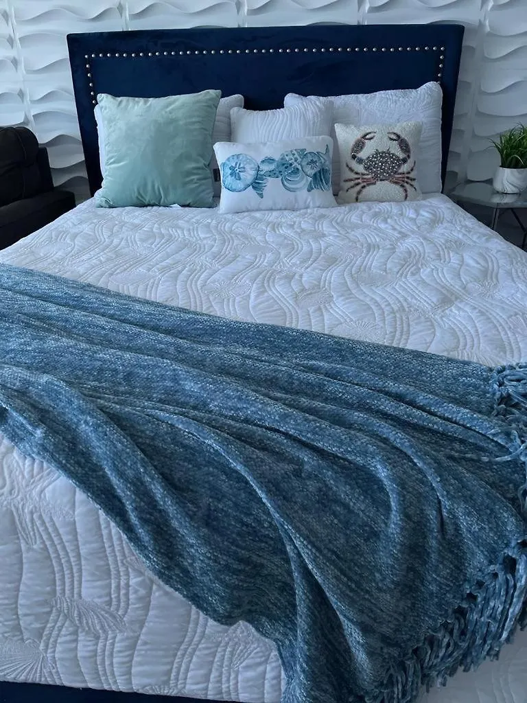 Beautiful Ocean Blue Love Oceanfront Apartment 파하르도