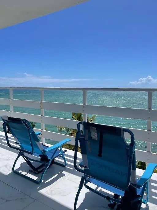 Beautiful Ocean Blue Love Oceanfront Apartment Fajardo